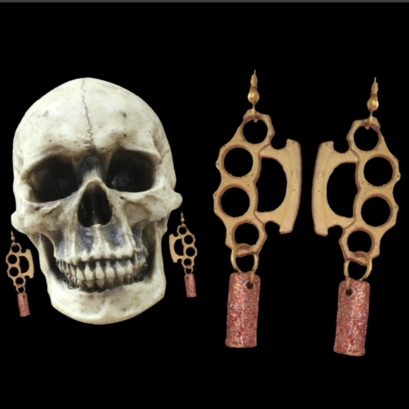 Pink glitter 22 bullet casing  brass knuckle dangle punk rock ammo earrings NWT - Picture 11 of 17